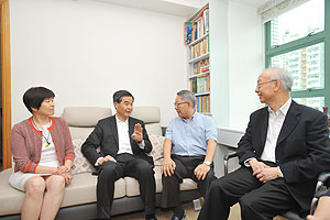 Mr Leung meets Cheerful Court residents Mr and Mrs Lam, who are happy there and find nothing to complain about.